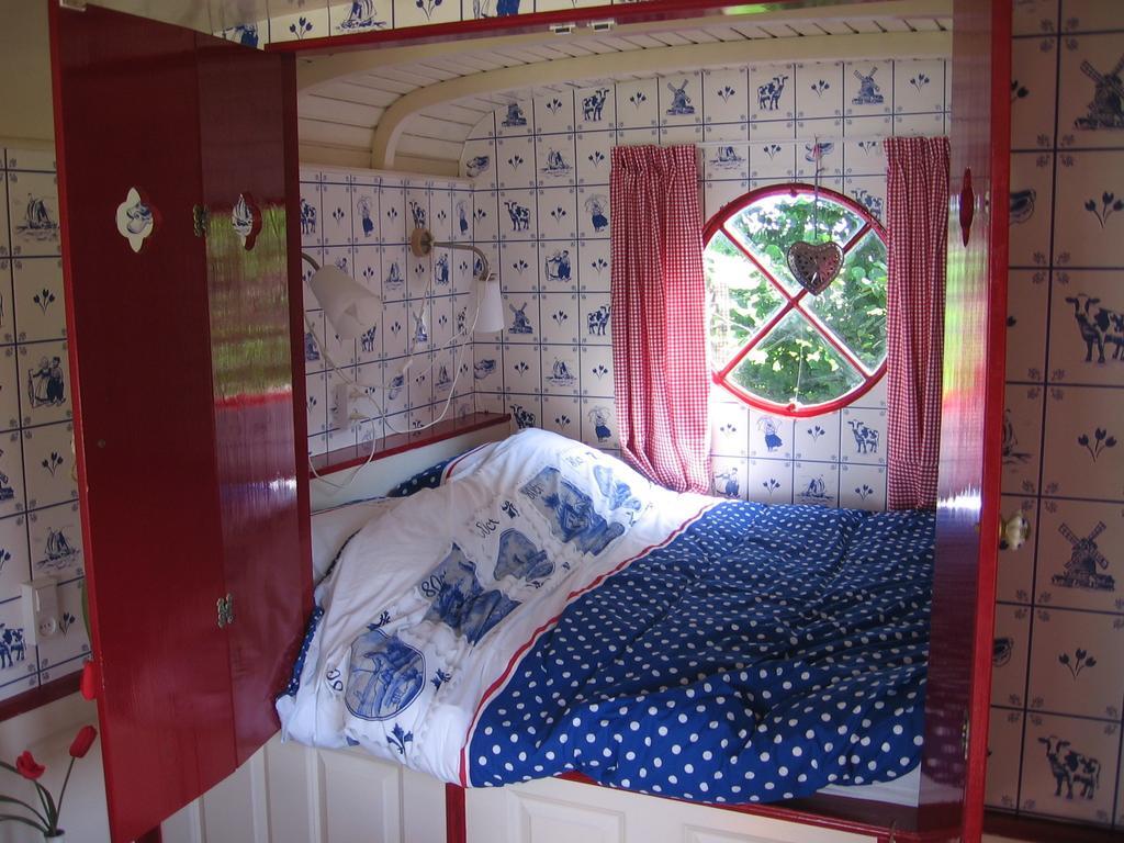 Pipowagen Camping Puur Genieten Bed & Breakfast Someren ห้อง รูปภาพ