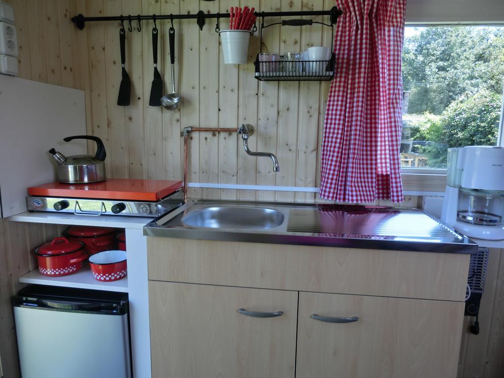 Pipowagen Camping Puur Genieten Bed & Breakfast Someren ห้อง รูปภาพ