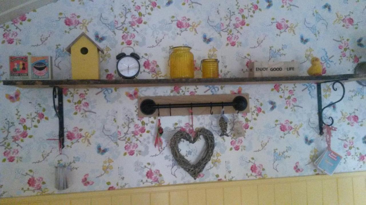 Pipowagen Camping Puur Genieten Bed & Breakfast Someren ภายนอก รูปภาพ